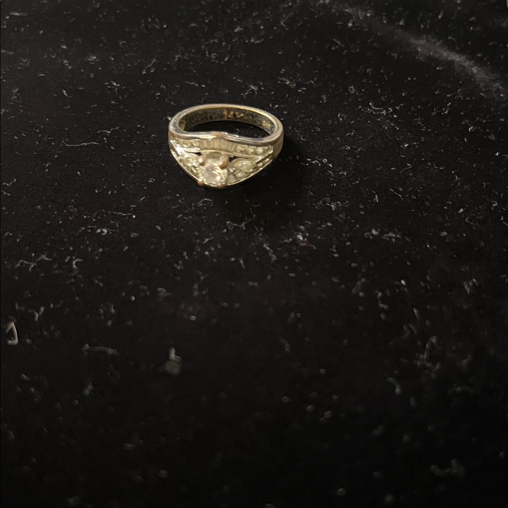 Elegant Gold and Silver Ring Set(5) - Picture 8 of 11